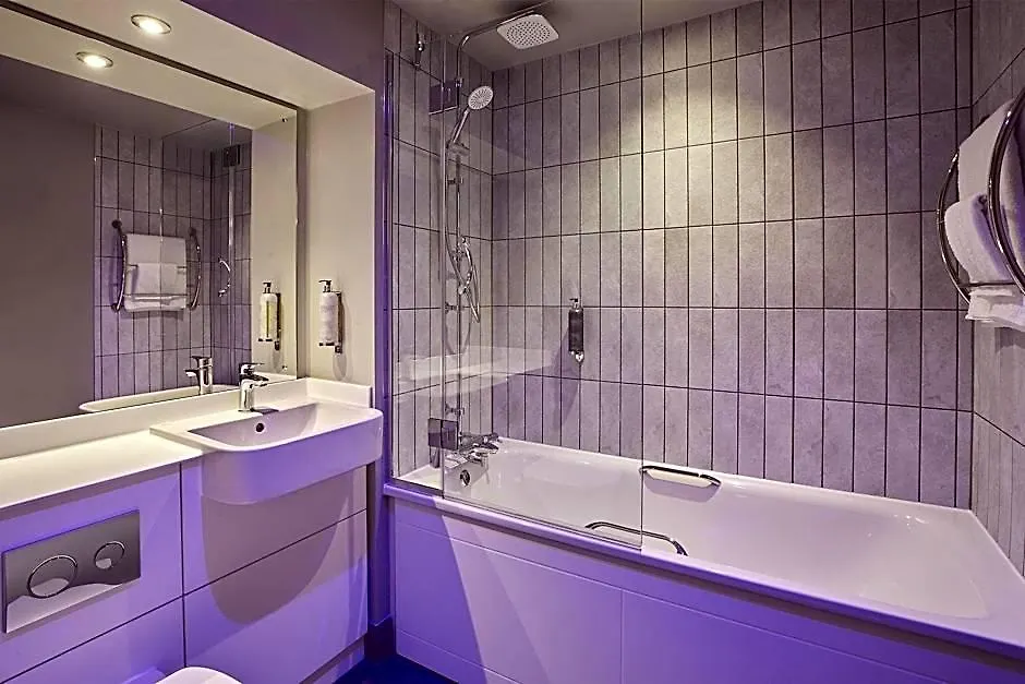 Premier Inn London Stansted Airport-1
