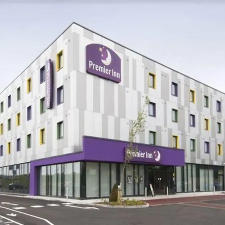 Premier Inn London Stansted Airport-2